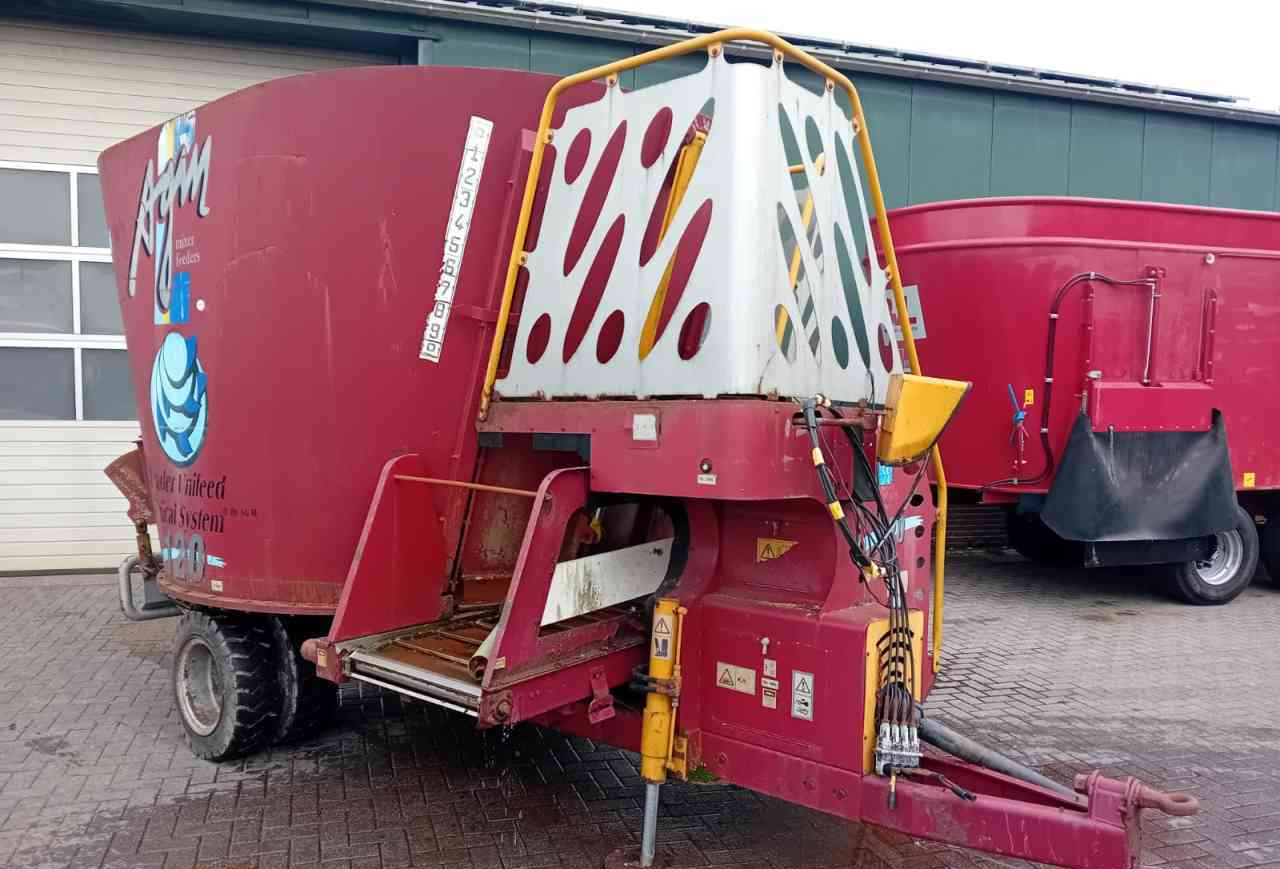 AGM W12 voermengwagen voermachines - 목초 믹서 : 사진 1 AGM W12 voermengwagen voermachines - 목초 믹서 : 사진 1