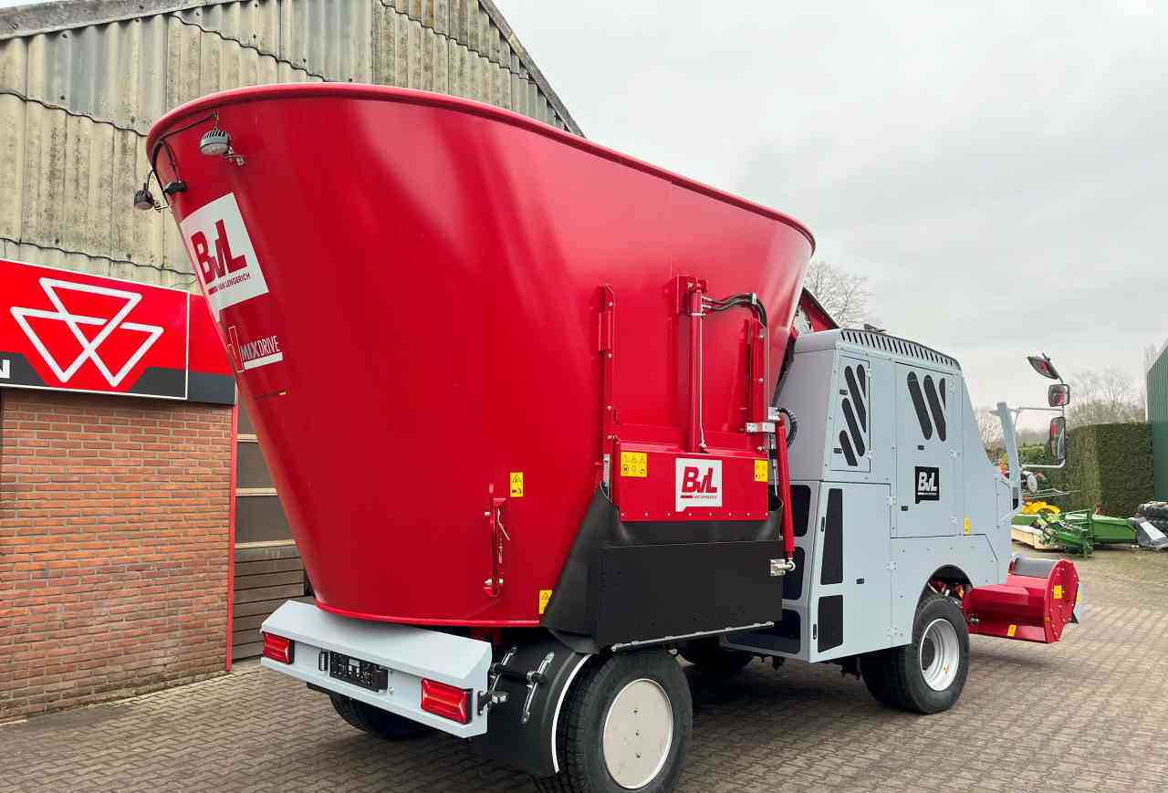 BVL BVL van Lengerich V-MIX Drive Maximus Plus 17.1 LS zelfrijdende - 목초 믹서 : 사진 3 BVL BVL van Lengerich V-MIX Drive Maximus Plus 17.1 LS zelfrijdende - 목초 믹서 : 사진 3
