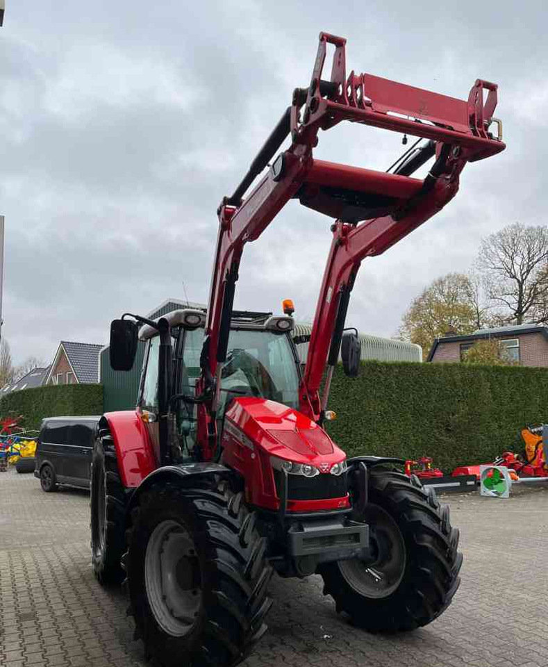 Massey Ferguson 5710S Dyna-4 Essential *Verkocht/sold* - 장궤형 트랙터 : 사진 3 Massey Ferguson 5710S Dyna-4 Essential *Verkocht/sold* - 장궤형 트랙터 : 사진 3