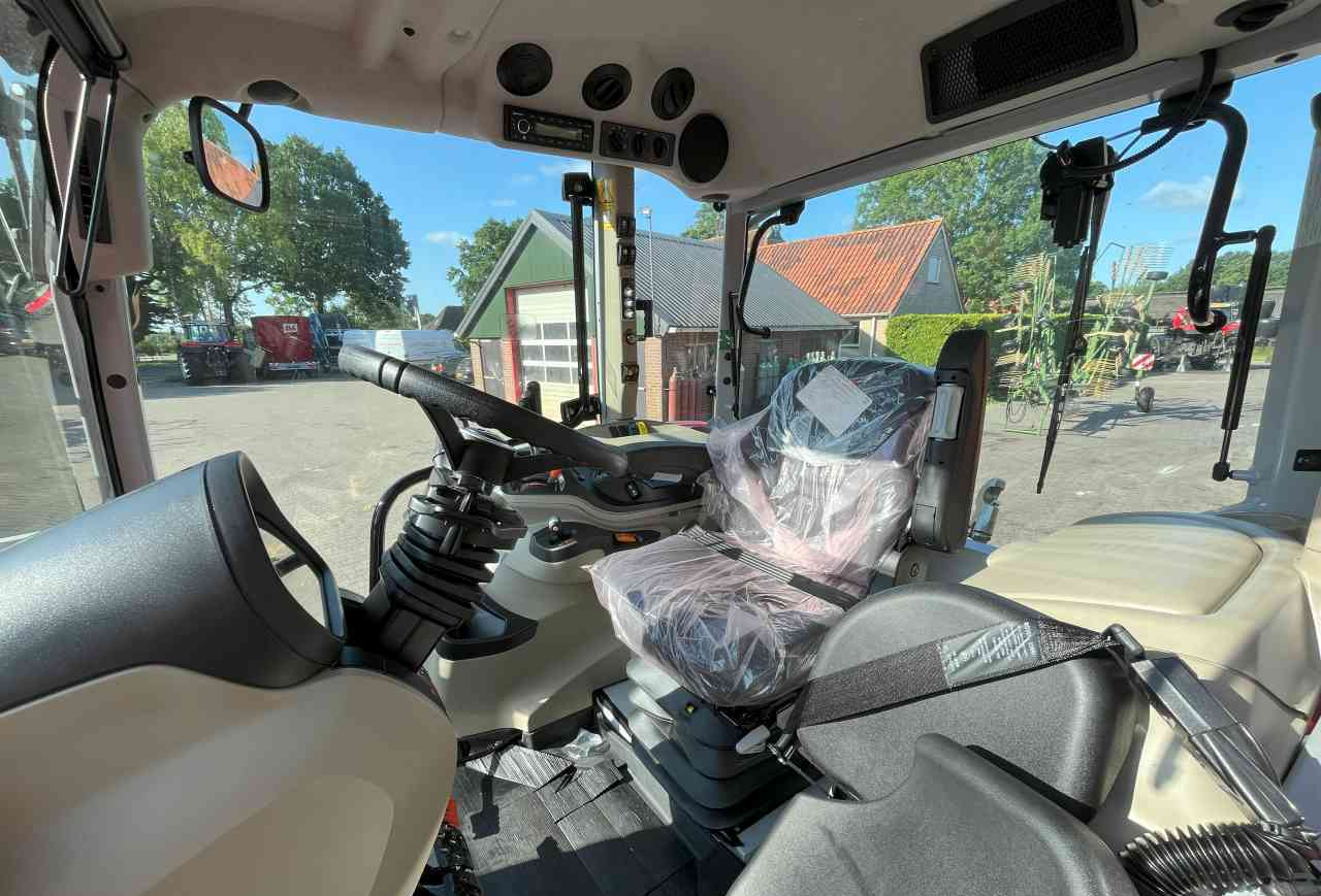 Massey Ferguson 5M.145 Dyna-4 Tractoren - 장궤형 트랙터 : 사진 5 Massey Ferguson 5M.145 Dyna-4 Tractoren - 장궤형 트랙터 : 사진 5