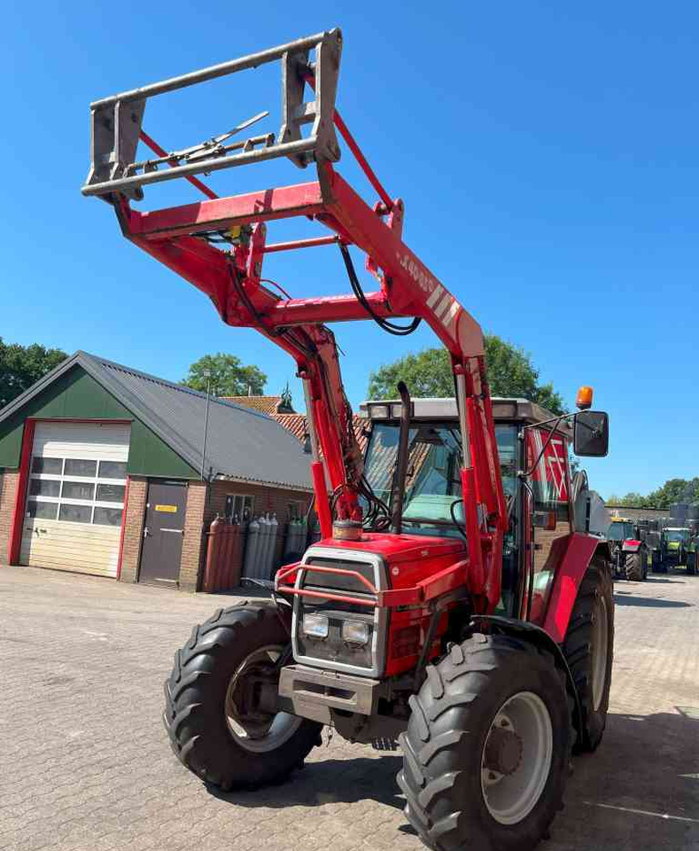 Massey Ferguson 6140 Dynashift met Mailleux voorlader tractoren *Verkocht/sold* - 장궤형 트랙터 : 사진 4 Massey Ferguson 6140 Dynashift met Mailleux voorlader tractoren *Verkocht/sold* - 장궤형 트랙터 : 사진 4