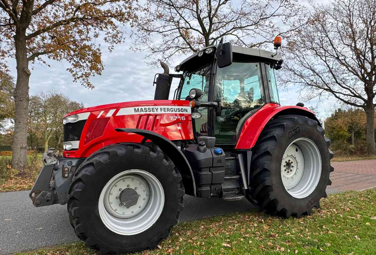 Massey Ferguson 7716 Dyna-6 Essential Tractoren - 장궤형 트랙터 : 사진 1 Massey Ferguson 7716 Dyna-6 Essential Tractoren - 장궤형 트랙터 : 사진 1