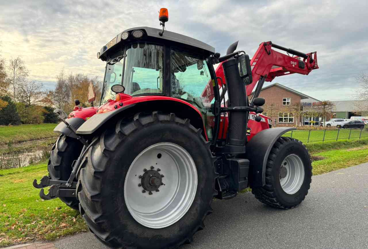 Massey Ferguson 7716 Dyna-6 Essential Tractoren - 장궤형 트랙터 : 사진 3 Massey Ferguson 7716 Dyna-6 Essential Tractoren - 장궤형 트랙터 : 사진 3