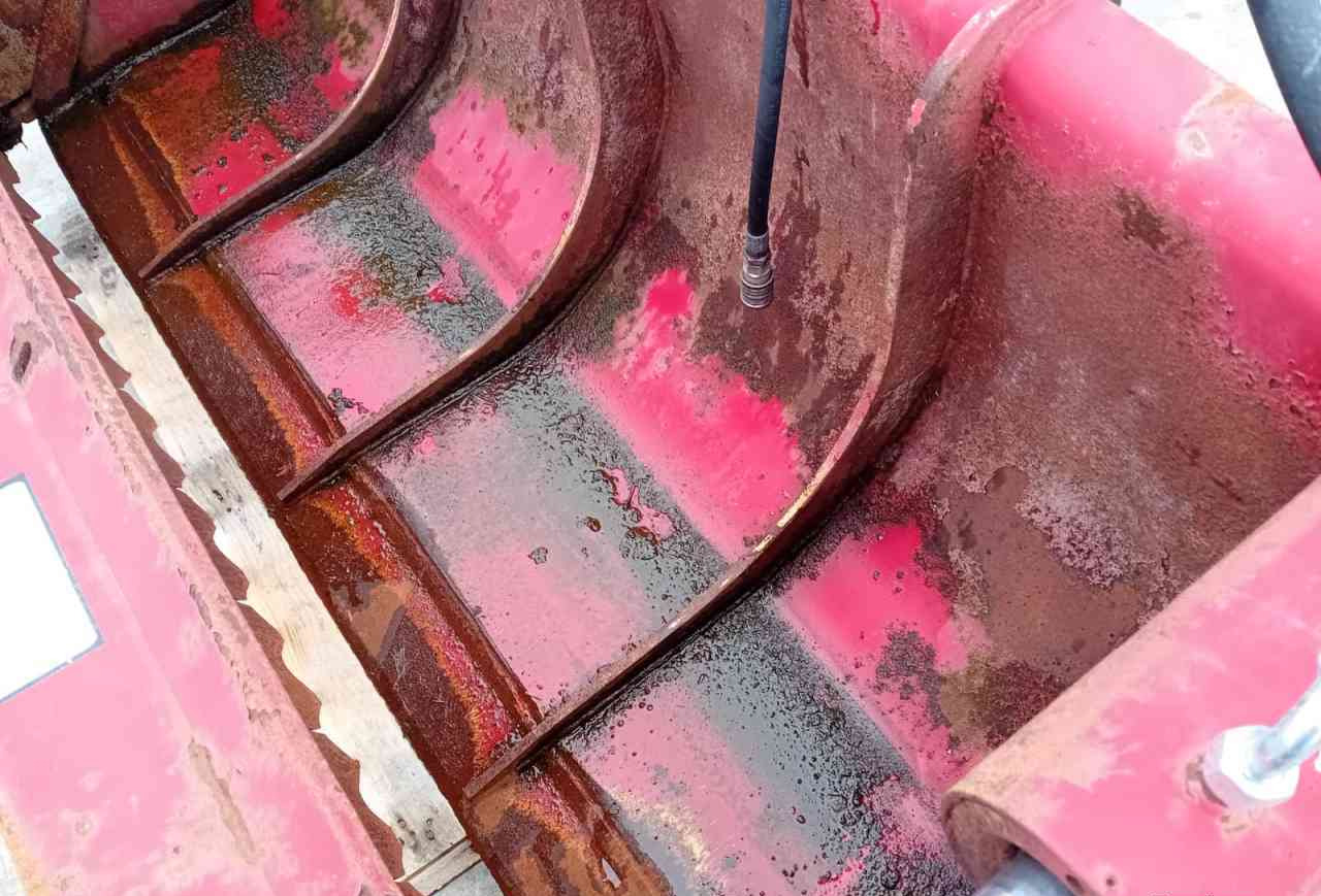 Redrock Allround 85-200 kuilhapper Volvo L30 aansl. voermachines - 사일리지 장비 : 사진 5 Redrock Allround 85-200 kuilhapper Volvo L30 aansl. voermachines - 사일리지 장비 : 사진 5