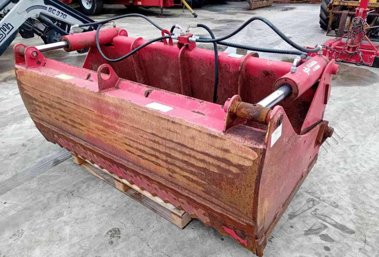 Redrock Allround 85-200 kuilhapper Volvo L30 aansl. voermachines - 사일리지 장비 : 사진 1 Redrock Allround 85-200 kuilhapper Volvo L30 aansl. voermachines - 사일리지 장비 : 사진 1