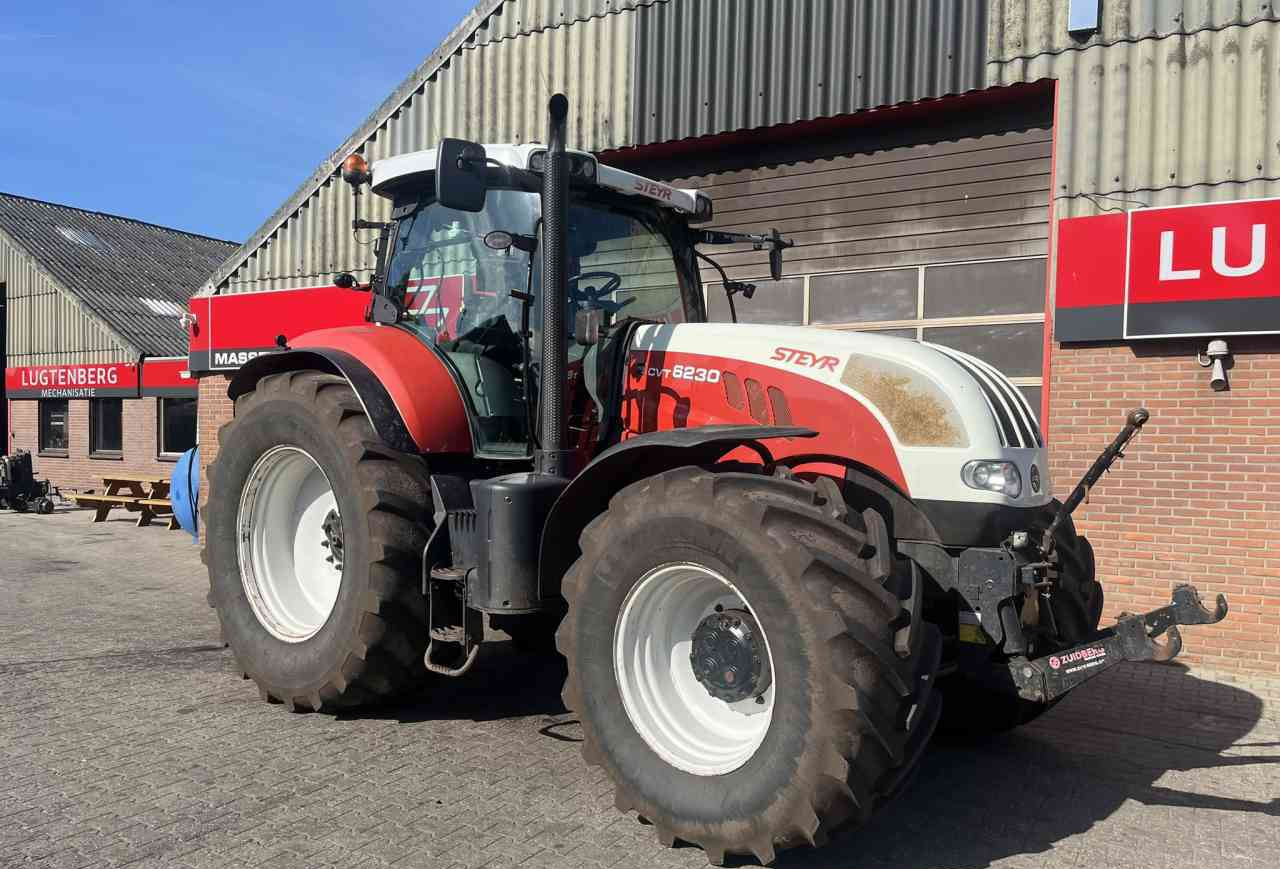 Steyr CVT 6230 Tractoren - 장궤형 트랙터 : 사진 2 Steyr CVT 6230 Tractoren - 장궤형 트랙터 : 사진 2