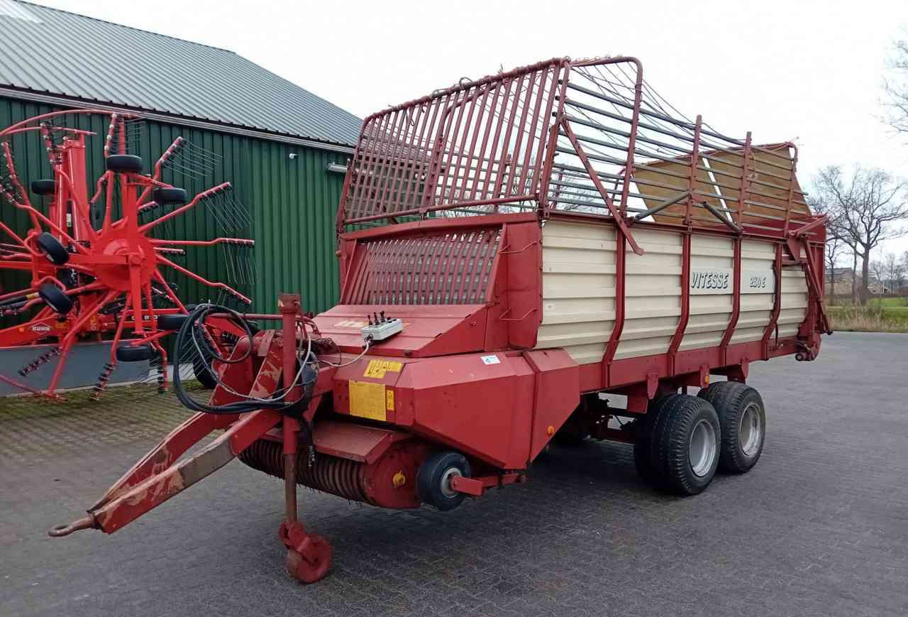 Strautmann Vitesse 230E opraapwagen, ladewagen, weidebouwmachines - 셀프 로딩 왜건 : 사진 1 Strautmann Vitesse 230E opraapwagen, ladewagen, weidebouwmachines - 셀프 로딩 왜건 : 사진 1