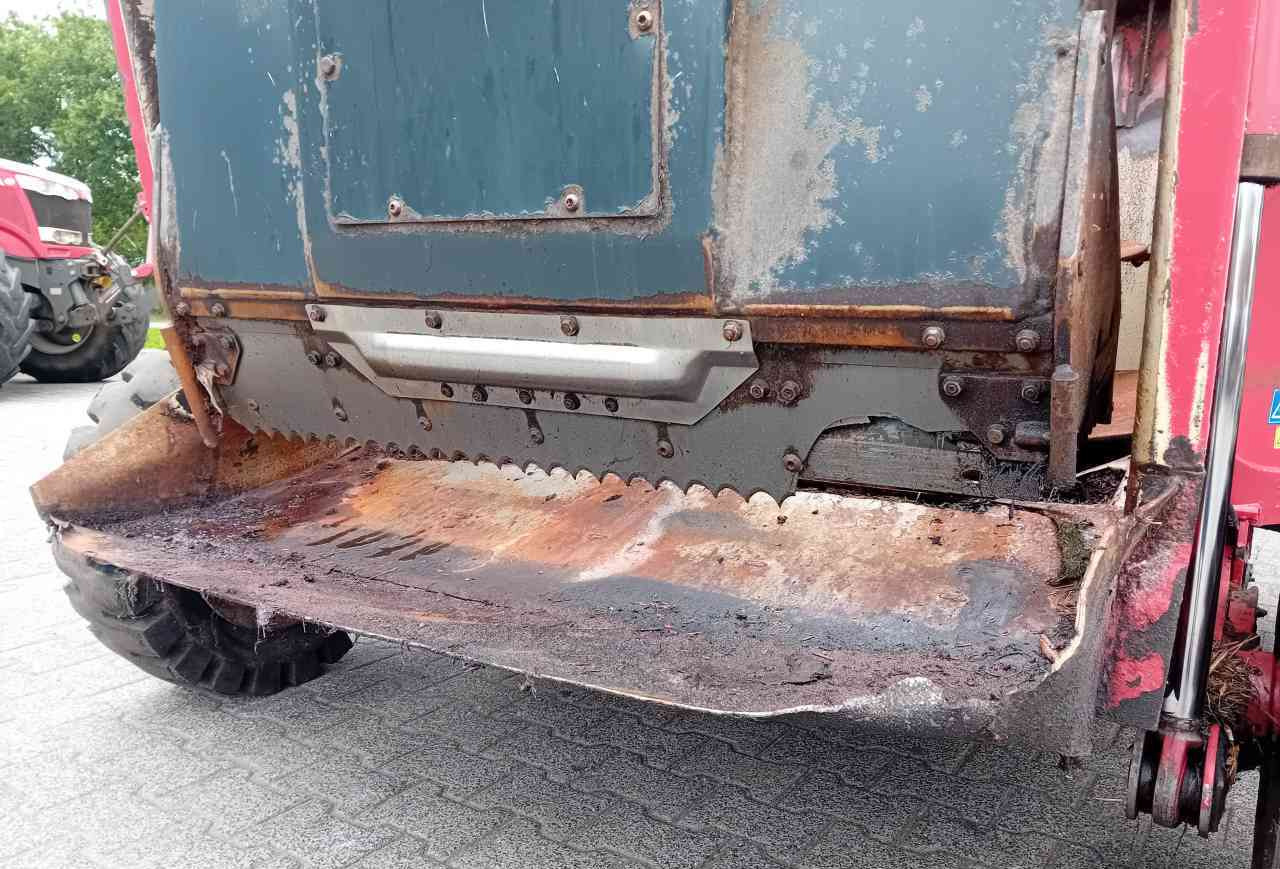 Trioliet Gigant 900 voermengwagen - 목초 믹서 : 사진 4 Trioliet Gigant 900 voermengwagen - 목초 믹서 : 사진 4