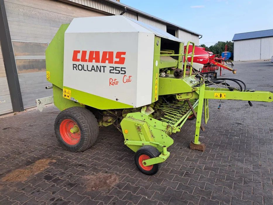 Claas Rollant 255 RC - 원형 베일러 : 사진 1 Claas Rollant 255 RC - 원형 베일러 : 사진 1