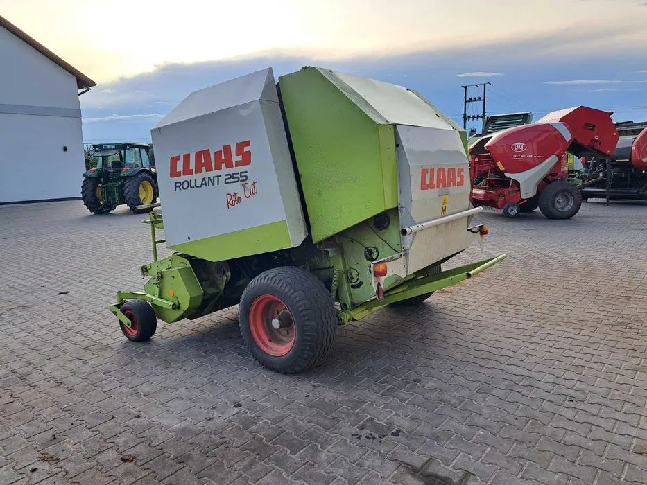 Claas Rollant 255 RC - 원형 베일러 : 사진 4 Claas Rollant 255 RC - 원형 베일러 : 사진 4