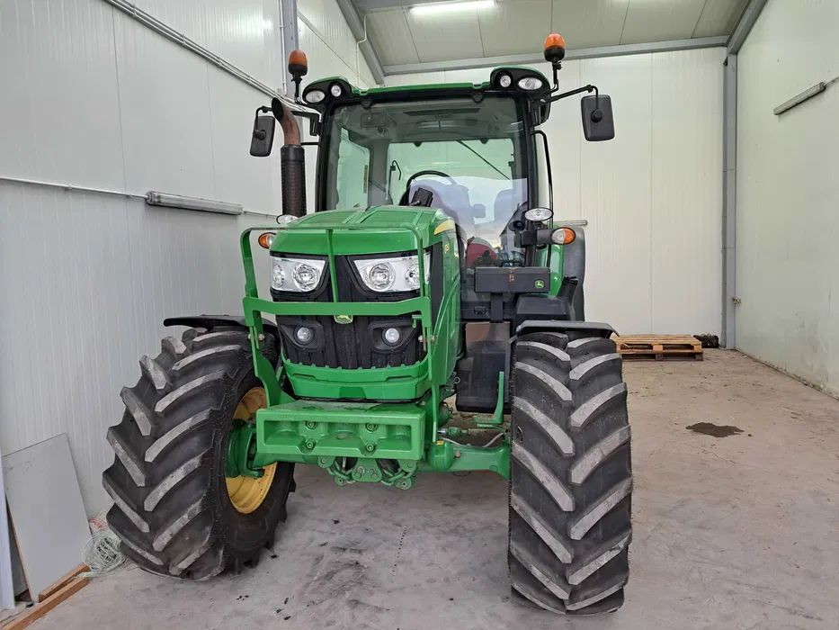 John Deere 6125R 2015 Rok - 장궤형 트랙터 : 사진 5 John Deere 6125R 2015 Rok - 장궤형 트랙터 : 사진 5