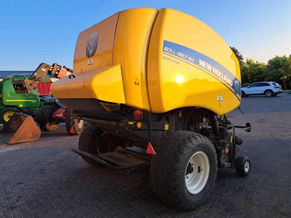 New Holland ROLL-BELT 150 cropcutter - 원형 베일러 : 사진 3 New Holland ROLL-BELT 150 cropcutter - 원형 베일러 : 사진 3