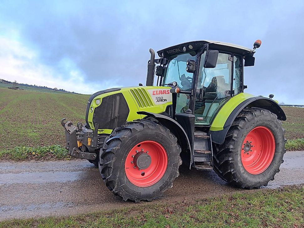 Claas Arion 550 Cebis - 장궤형 트랙터 : 사진 2 Claas Arion 550 Cebis - 장궤형 트랙터 : 사진 2