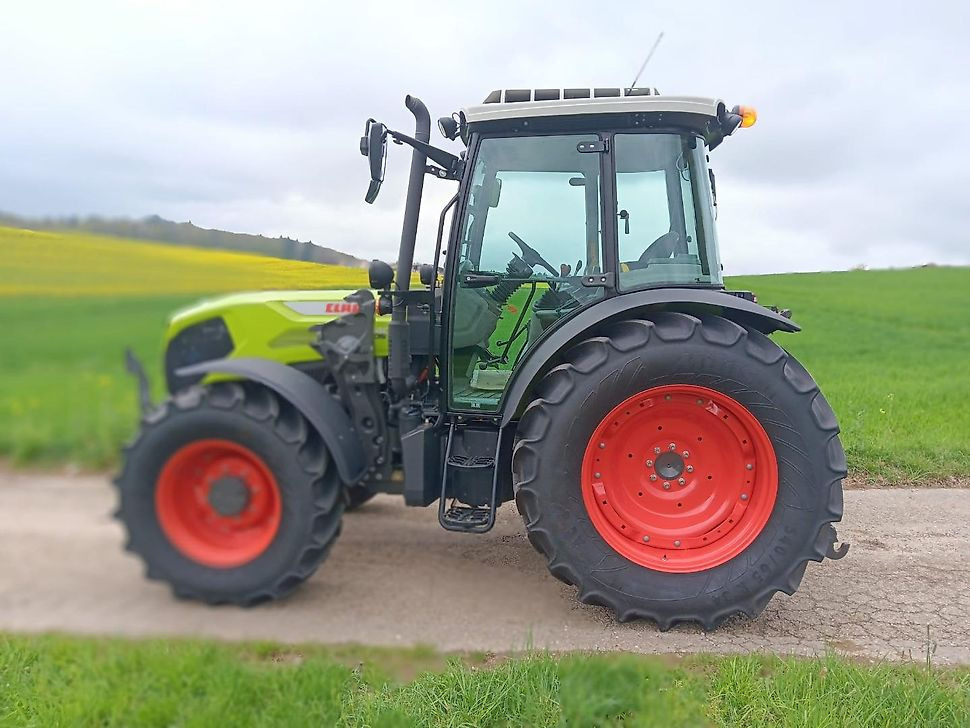 Claas CLAAS AXOS 240 Traktor Schlepper Frontlader - Konsolen Klima - 장궤형 트랙터 : 사진 2 Claas CLAAS AXOS 240 Traktor Schlepper Frontlader - Konsolen Klima - 장궤형 트랙터 : 사진 2