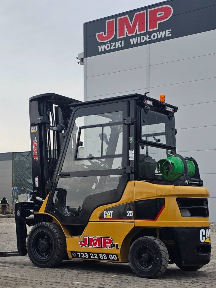 CAT GP 25 NT - LPG 지게차 : 사진 1 CAT GP 25 NT - LPG 지게차 : 사진 1