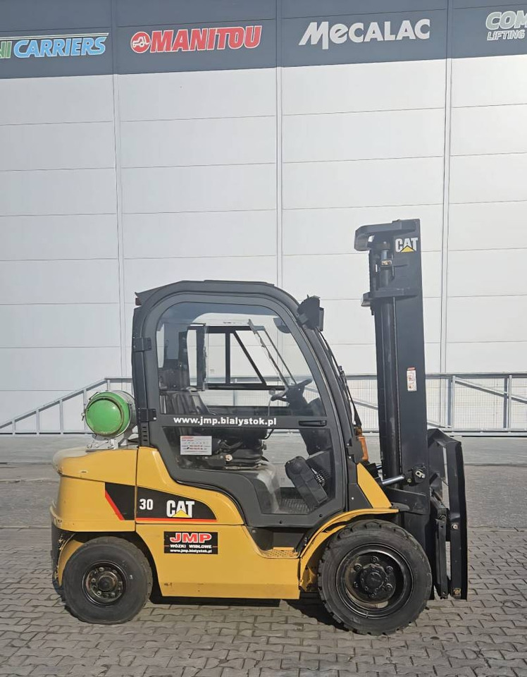 CAT GP 30 N - LPG 지게차 : 사진 4 CAT GP 30 N - LPG 지게차 : 사진 4