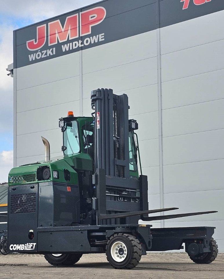 Combilift C 4000 D MK4 150 hrs RENTED - 4방향 리치 트럭 : 사진 1 Combilift C 4000 D MK4 150 hrs RENTED - 4방향 리치 트럭 : 사진 1