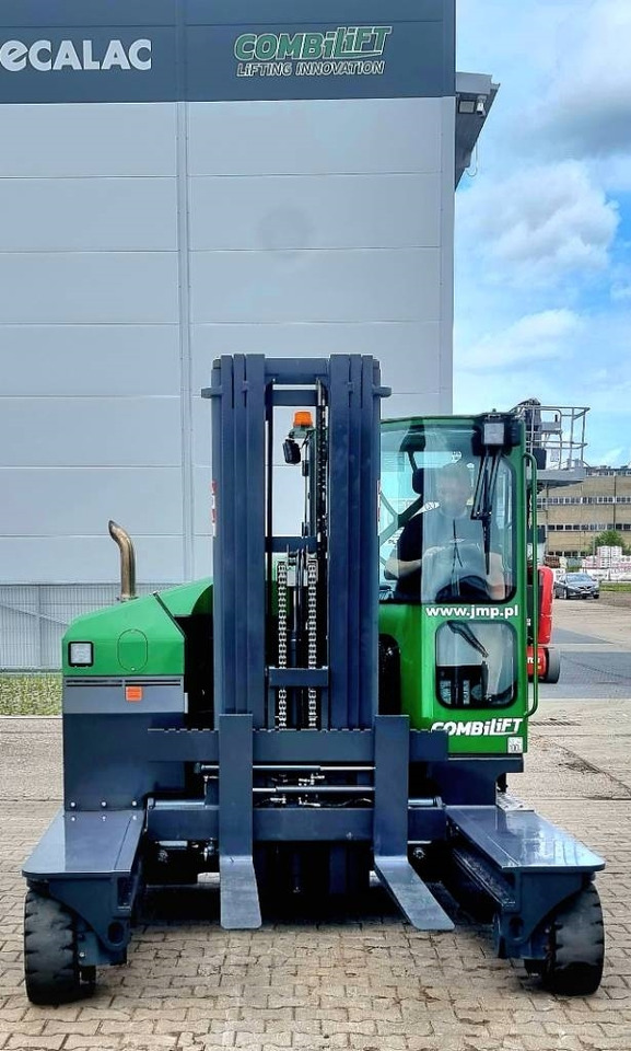 Combilift C 4000 MK4 DIESEL - 4방향 리치 트럭 : 사진 4 Combilift C 4000 MK4 DIESEL - 4방향 리치 트럭 : 사진 4