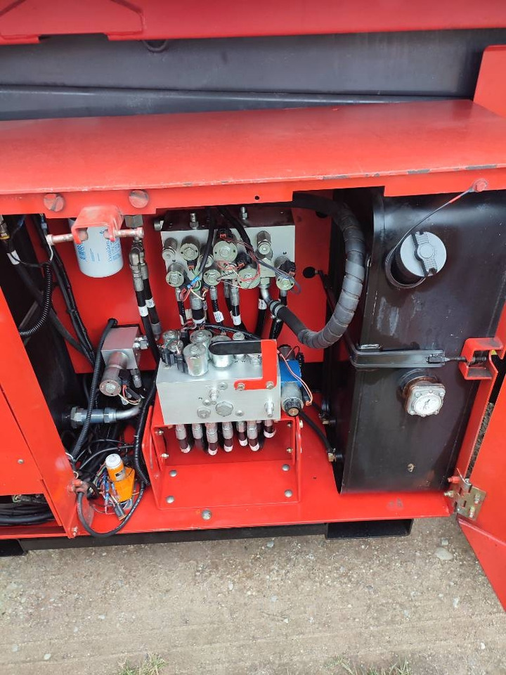 시저 리프트 Manitou 120SC-2 : 사진 9