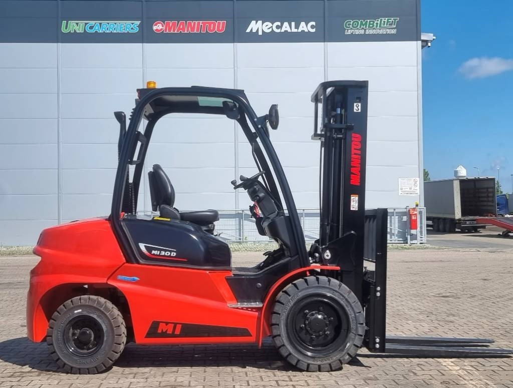 Manitou MI 30 D UNUSED TRIPLEX !! SALE - 디젤 지게차 : 사진 1 Manitou MI 30 D UNUSED TRIPLEX !! SALE - 디젤 지게차 : 사진 1