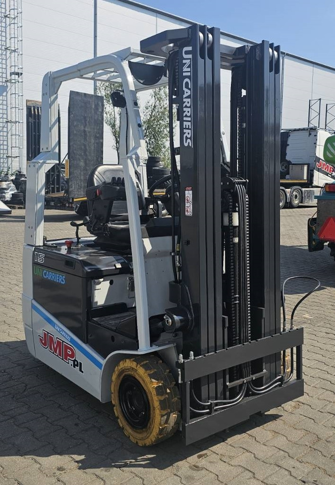 UniCarriers A1N1L15Q DRIVE-IN CAB - 전기 지게차 : 사진 5 UniCarriers A1N1L15Q DRIVE-IN CAB - 전기 지게차 : 사진 5