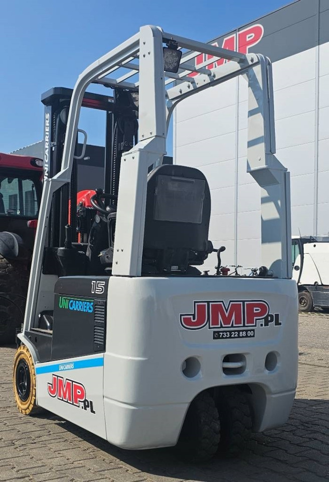 UniCarriers A1N1L15Q DRIVE-IN CAB - 전기 지게차 : 사진 3 UniCarriers A1N1L15Q DRIVE-IN CAB - 전기 지게차 : 사진 3