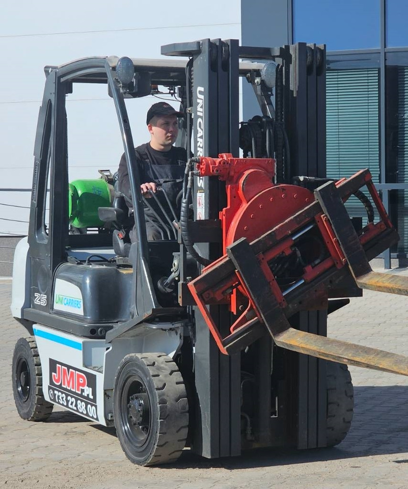 LPG 지게차 UniCarriers U1D2A25LQ DX25 LPG : 사진 15
