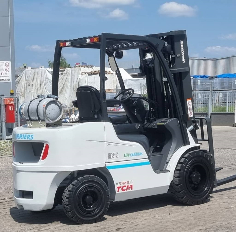 UniCarriers U2D2A35 FG35NT - LPG 지게차 : 사진 2 UniCarriers U2D2A35 FG35NT - LPG 지게차 : 사진 2