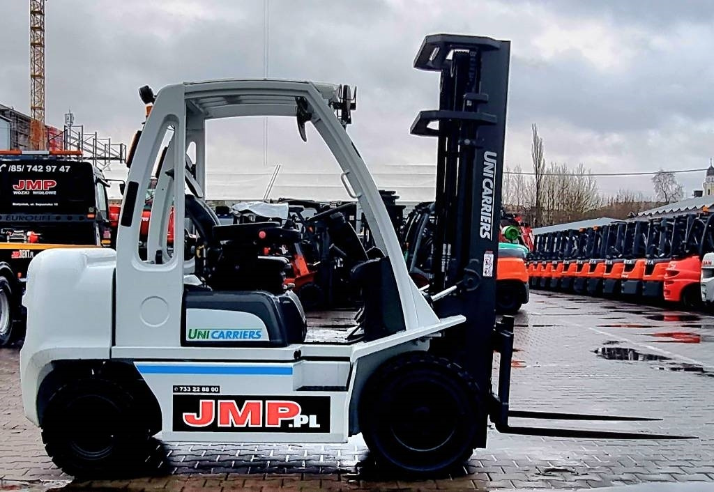 디젤 지게차 UniCarriers YG 1 D2 A32 Q : 사진 8