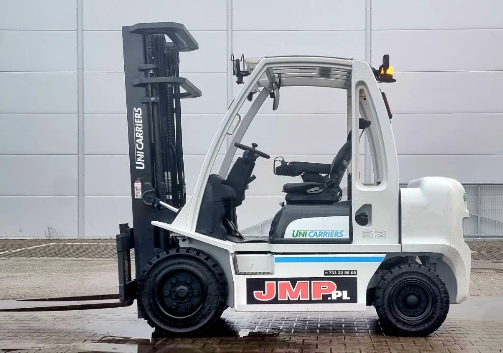 UniCarriers YG 1 D2 A32 Q - 디젤 지게차 : 사진 5 UniCarriers YG 1 D2 A32 Q - 디젤 지게차 : 사진 5