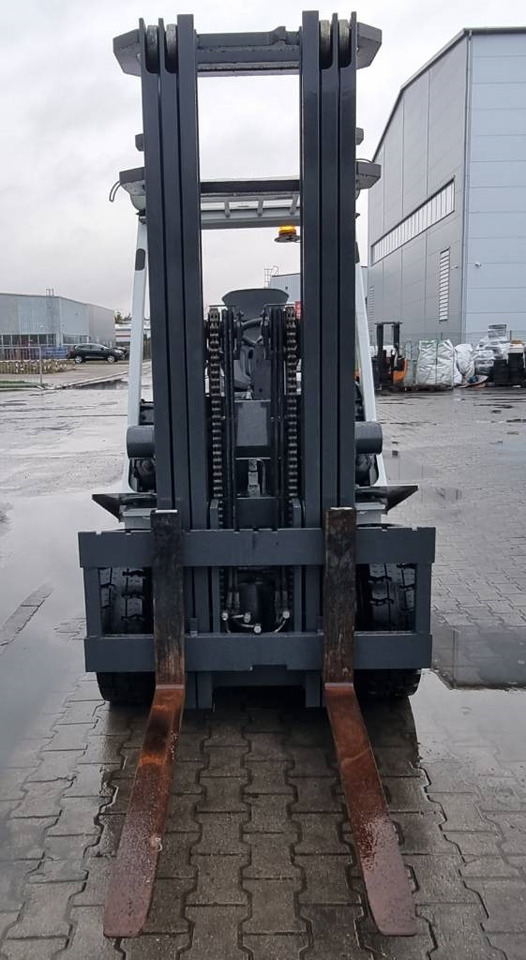 디젤 지게차 UniCarriers YG 1 D2 A32 Q : 사진 10