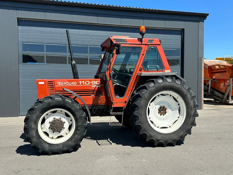 Fiat New Holland 110-90DT 110-90DT - 트랙터 유닛 : 사진 5 Fiat New Holland 110-90DT 110-90DT - 트랙터 유닛 : 사진 5