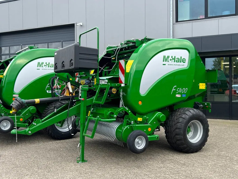 McHale F5400 - 원형 베일러 : 사진 4 McHale F5400 - 원형 베일러 : 사진 4