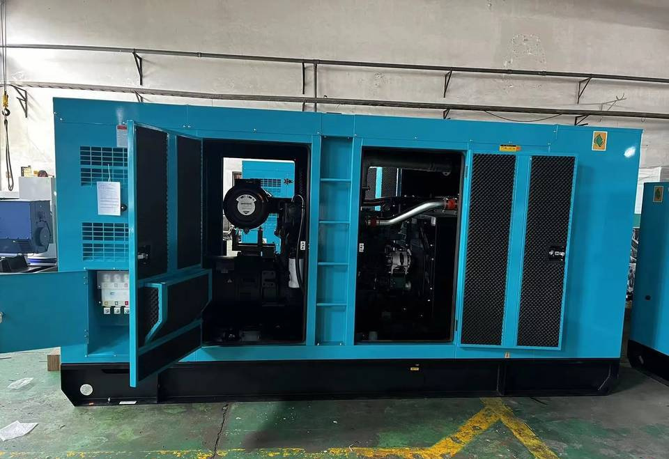 Doosan Daewoo WP-D180GF - 발전기 세트 : 사진 1 Doosan Daewoo WP-D180GF - 발전기 세트 : 사진 1