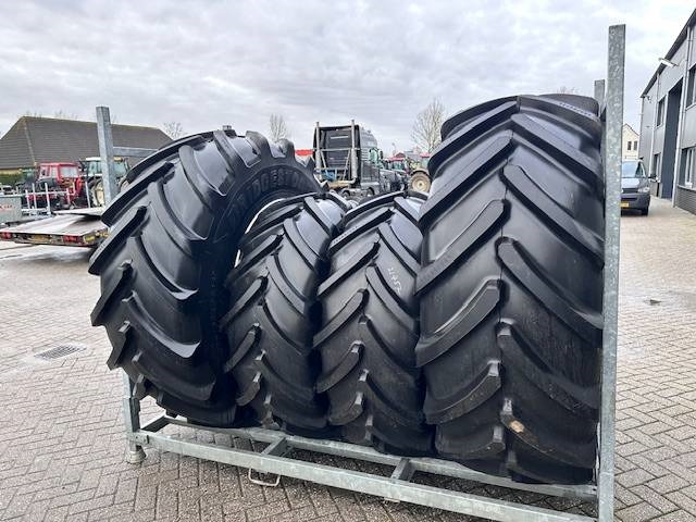 Bridgestone 650/65 R38 + 540/65 R28 VF - 휠 및 타이어 농업용 기계 용 : 사진 1 Bridgestone 650/65 R38 + 540/65 R28 VF - 휠 및 타이어 농업용 기계 용 : 사진 1