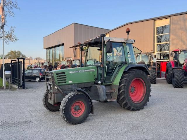 Fendt 307c 2wd - 장궤형 트랙터 : 사진 2 Fendt 307c 2wd - 장궤형 트랙터 : 사진 2