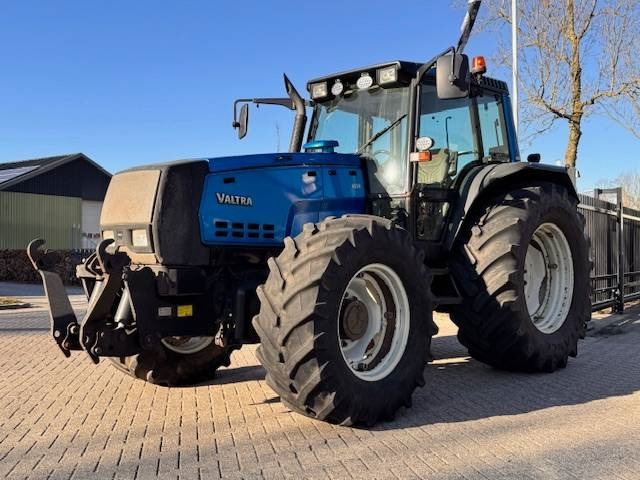 Valtra 8550 Hitech! - 장궤형 트랙터 : 사진 1 Valtra 8550 Hitech! - 장궤형 트랙터 : 사진 1
