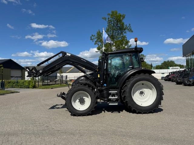 Valtra G125 Ecopower Active, 115 uur!! FH+PTO+Voorlader - 장궤형 트랙터 : 사진 5 Valtra G125 Ecopower Active, 115 uur!! FH+PTO+Voorlader - 장궤형 트랙터 : 사진 5