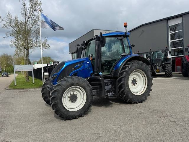 Valtra N134 Versu Smart Touch, GPS - 장궤형 트랙터 : 사진 3 Valtra N134 Versu Smart Touch, GPS - 장궤형 트랙터 : 사진 3