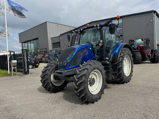Valtra N134 Versu Smart Touch, GPS - 장궤형 트랙터 : 사진 5 Valtra N134 Versu Smart Touch, GPS - 장궤형 트랙터 : 사진 5