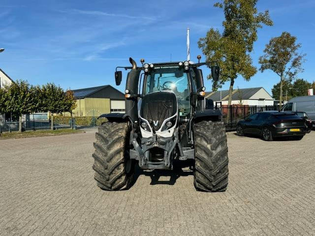 Valtra T214 Versu - 장궤형 트랙터 : 사진 5 Valtra T214 Versu - 장궤형 트랙터 : 사진 5