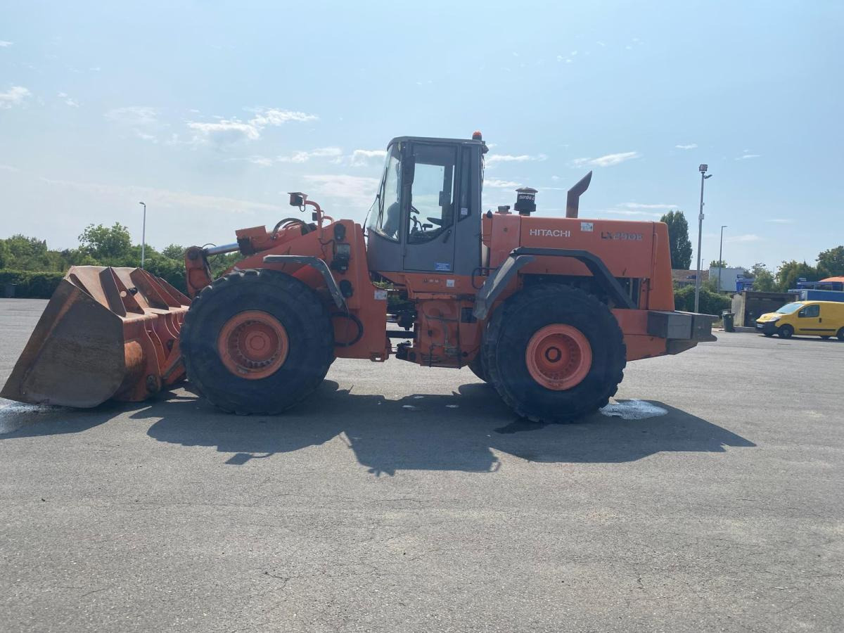Hitachi LX290 - 휠 로더 : 사진 3 Hitachi LX290 - 휠 로더 : 사진 3