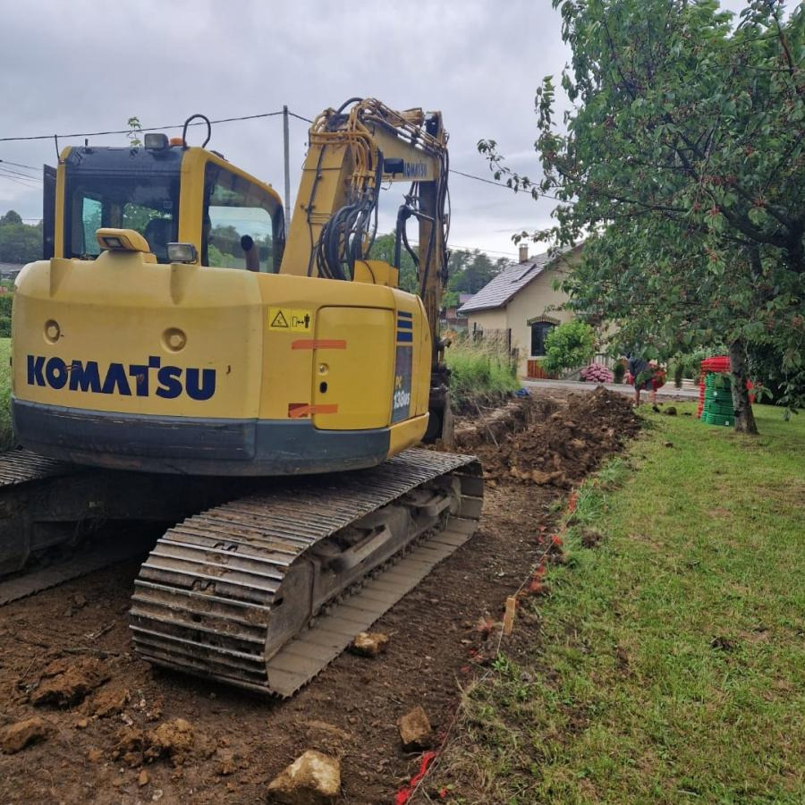 Komatsu PC138US-8 - 크롤러 굴삭기 : 사진 2 Komatsu PC138US-8 - 크롤러 굴삭기 : 사진 2