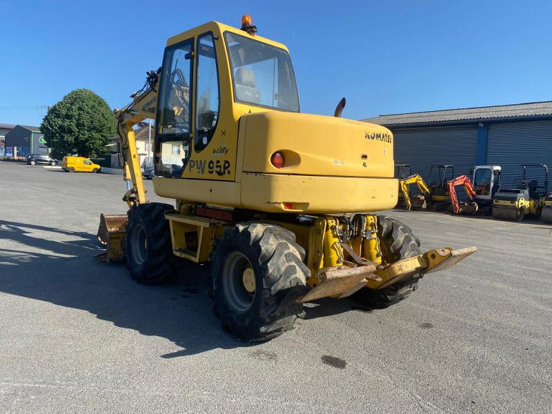 Komatsu PW95 - 휠 굴삭기 : 사진 2 Komatsu PW95 - 휠 굴삭기 : 사진 2
