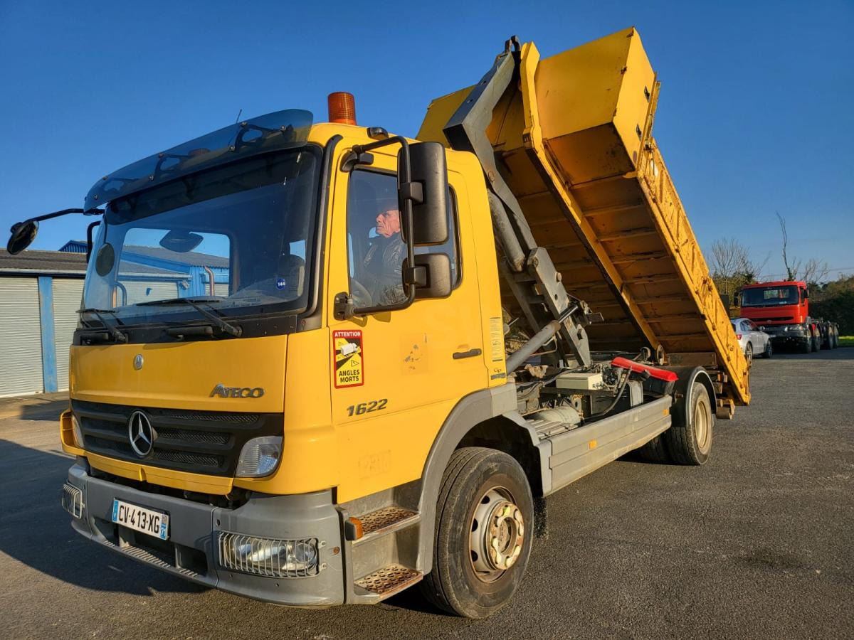 Mercedes Atego 1622 - 후크 리프트 트럭 : 사진 3 Mercedes Atego 1622 - 후크 리프트 트럭 : 사진 3
