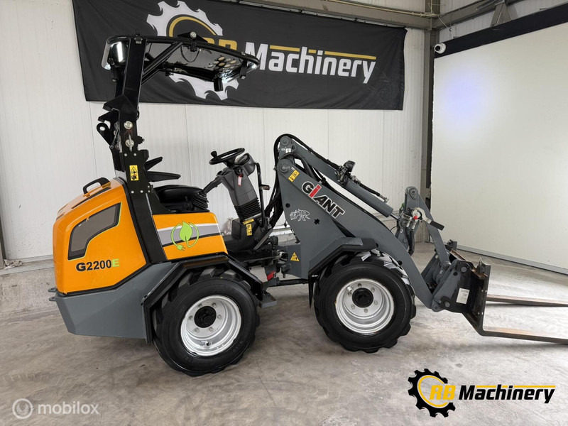 Giant G2200E - 휠 로더 : 사진 4 Giant G2200E - 휠 로더 : 사진 4