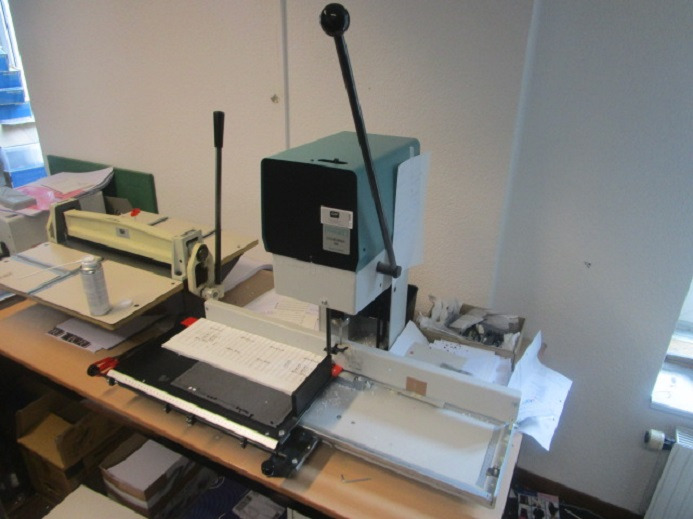 EINSPINDELBOHRMASCHINE NAGEL CITOBORMA 180 - 인쇄 기계 : 사진 1 EINSPINDELBOHRMASCHINE NAGEL CITOBORMA 180 - 인쇄 기계 : 사진 1