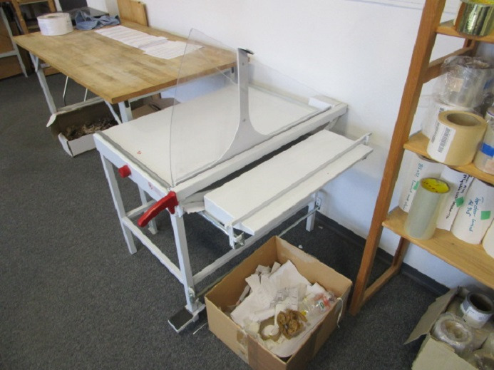 HEBELSCHNEIDER IDEAL 1080 - 종이 절단기 : 사진 1 HEBELSCHNEIDER IDEAL 1080 - 종이 절단기 : 사진 1