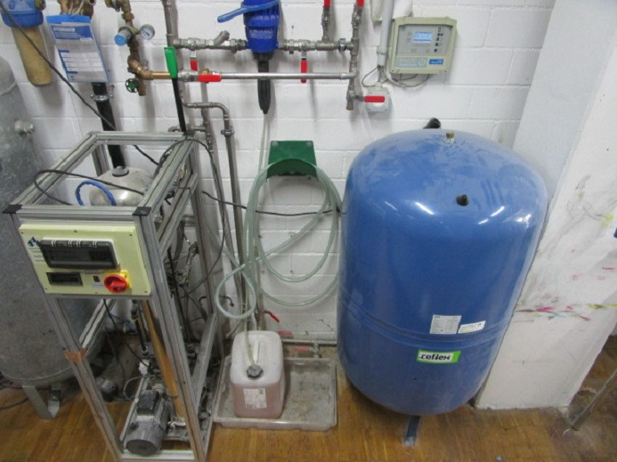 KOMPRESSOR BABY STAR Cat.1 MIT OSMOSEVORRICHTUNG & TANK - 인쇄 기계 : 사진 2 KOMPRESSOR BABY STAR Cat.1 MIT OSMOSEVORRICHTUNG & TANK - 인쇄 기계 : 사진 2