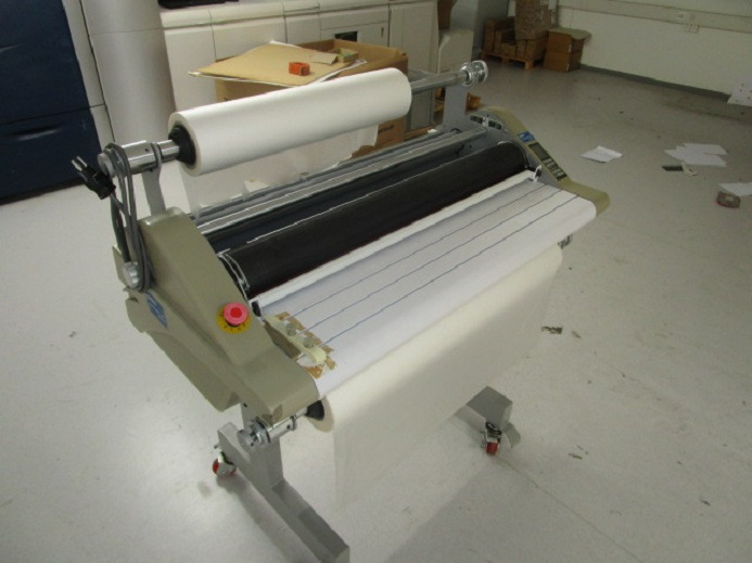 ROLL LAMINATOR GMP SURELAMPLUS-800DS - 인쇄 기계 : 사진 4 ROLL LAMINATOR GMP SURELAMPLUS-800DS - 인쇄 기계 : 사진 4